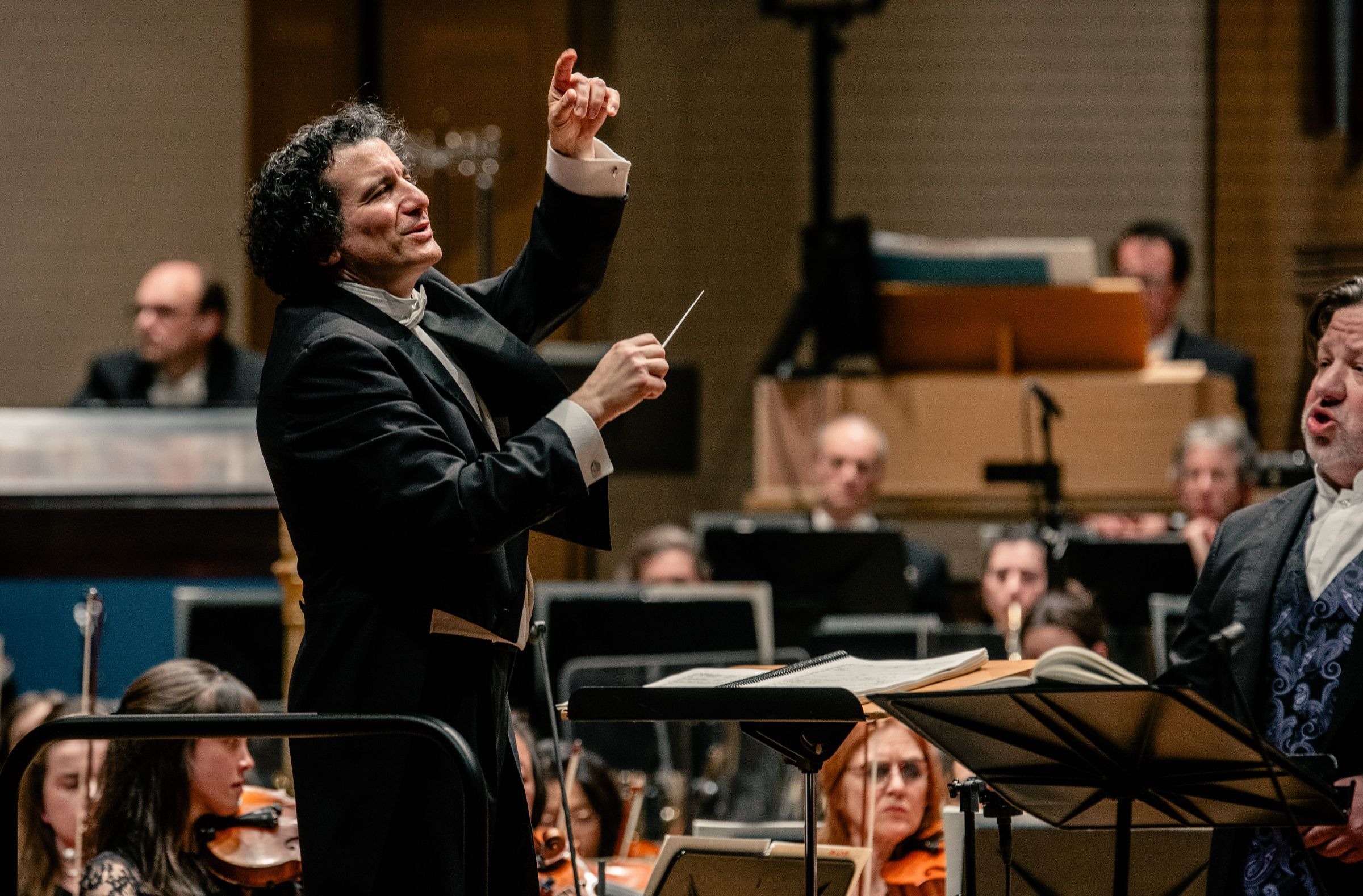 Alain Altinoglu dirige la <i>Huitième Symphonie</i> de Mahler à Bozar &copy; Vincent Callot