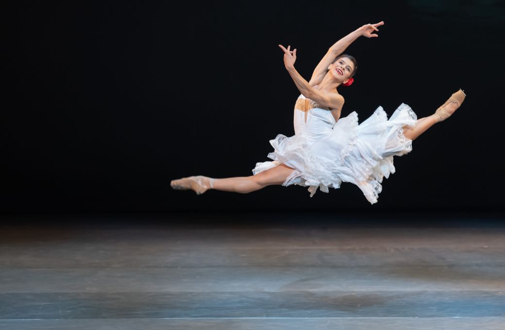 Mayara Magri in <i>Laurencia</i> &copy; Jack Devant