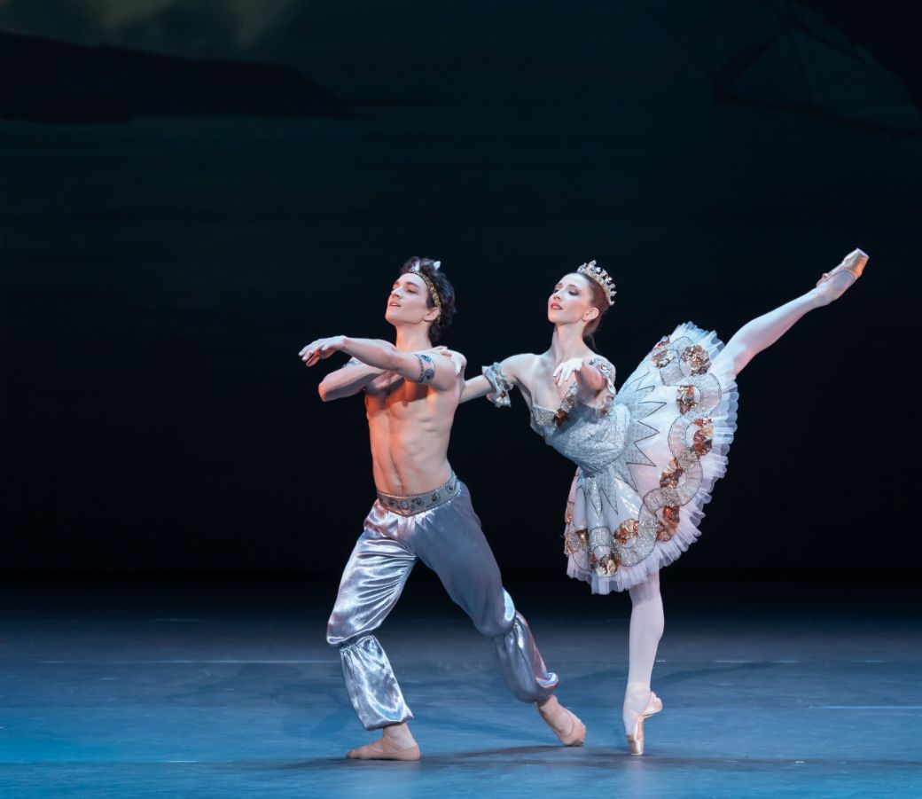 Shale Wagman and In&egrave;s McIntosh in <i>Le Corsaire</i> &copy; Jack Devant
