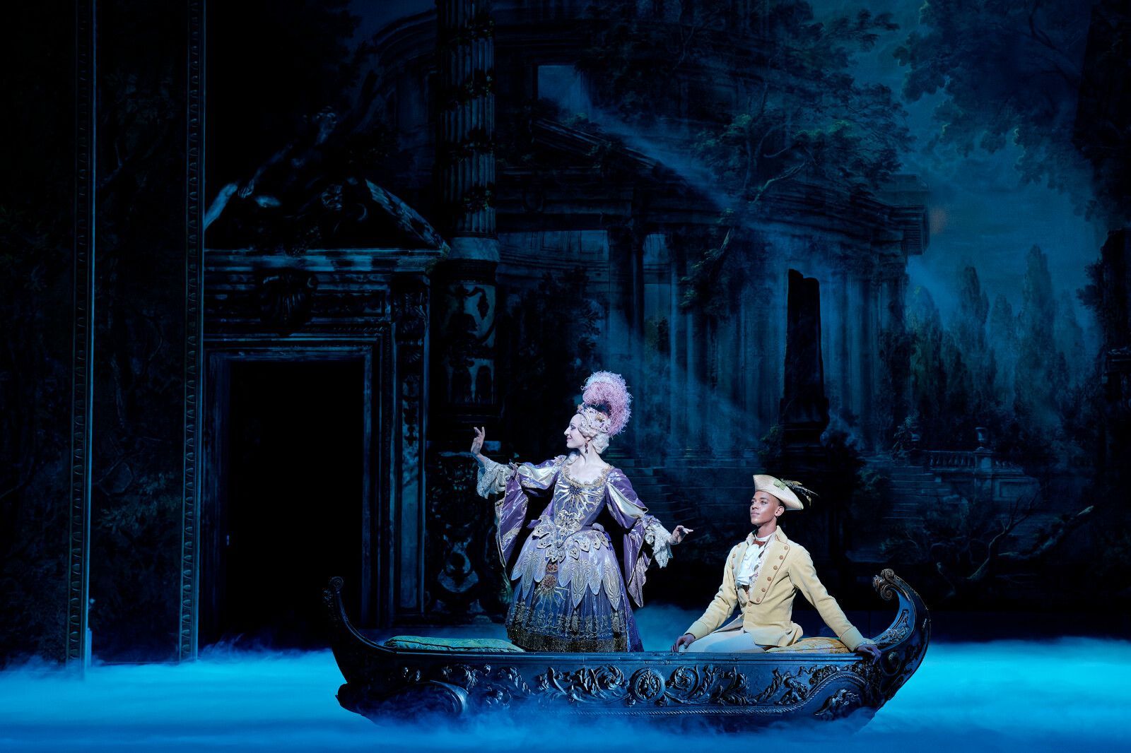 Fanny Gorse et Guillaume Diop dans <i>La Belle au bois dormant</i> © Agathe Poupeney / Opéra national de Paris