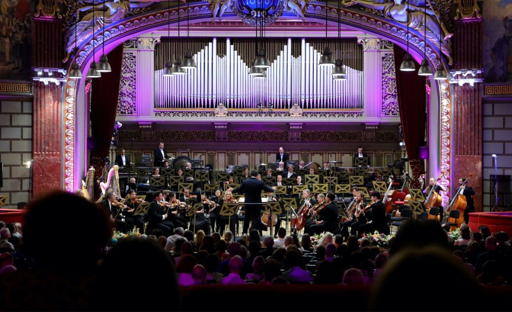 Cristian Măcelaru conducts at the Romanian Atheneum in 2023 © Cătălina Filip