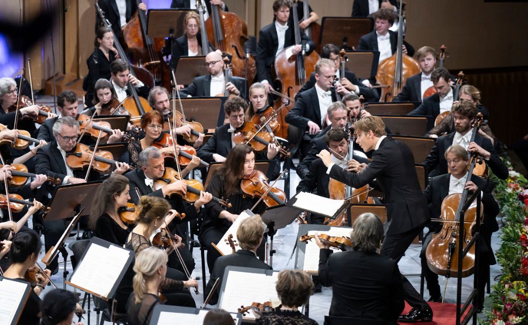 Klaus Mäkelä conducts the Royal Concertgebouw Orchestra in 2023 © Andrei Gindac