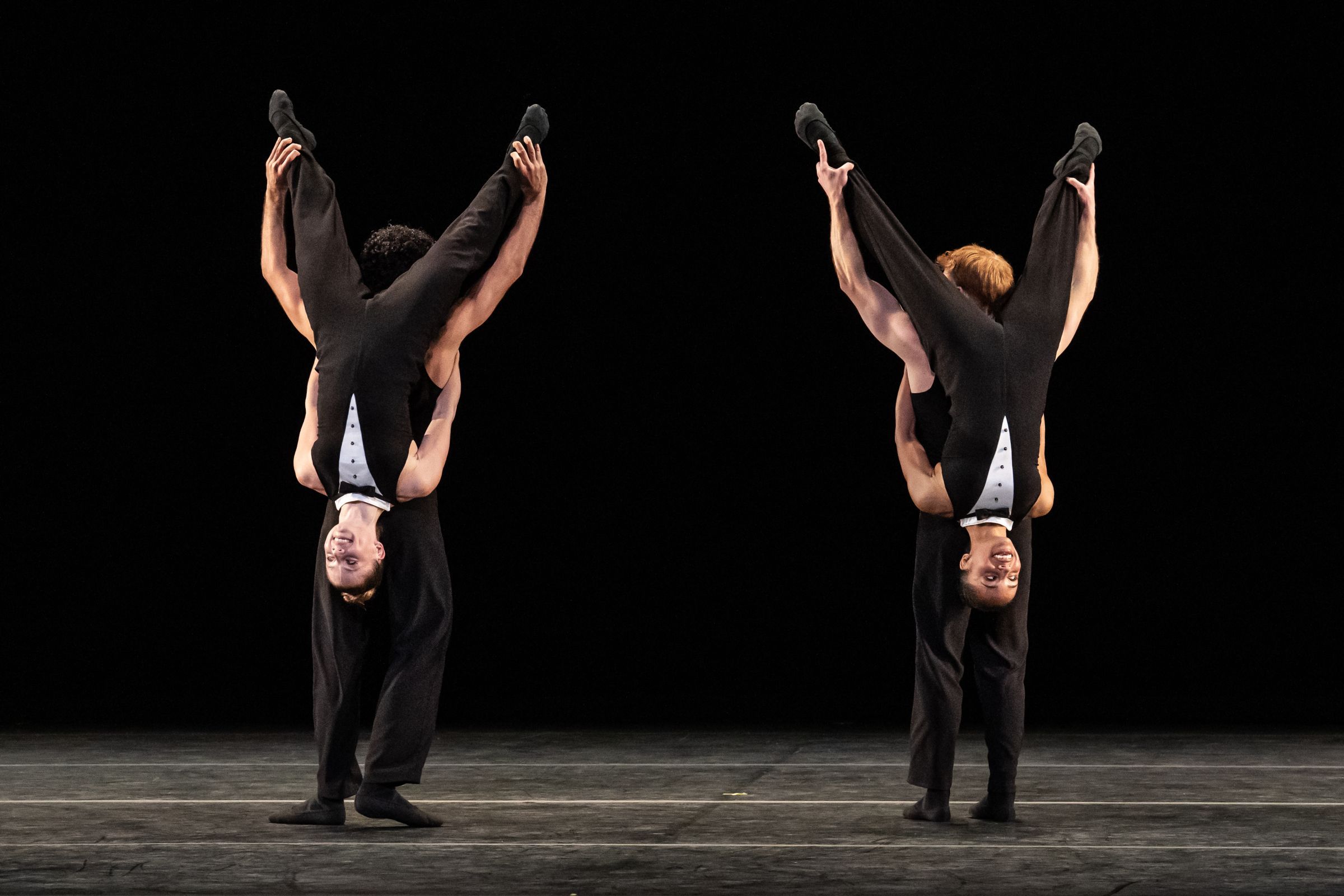 Twyla Tharp Dance Foundation in <i>Diabelli</i> &copy; Steven Pisano