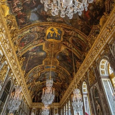 &copy; Versailles