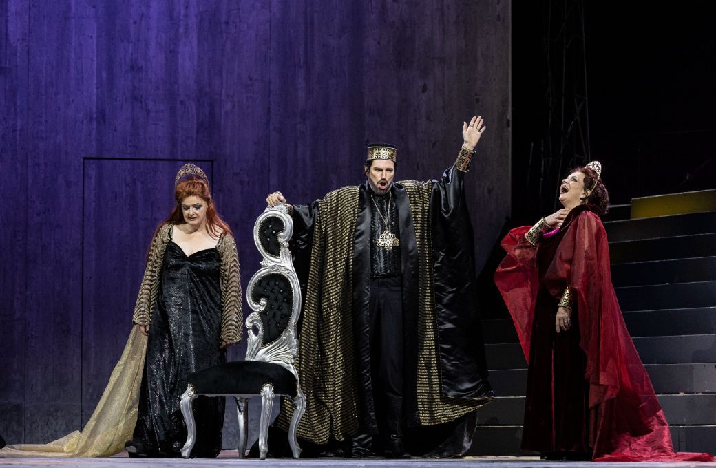 Rocarda Merbeth (Salome), Charles Workman (Herodes) and Liona Braun (Herodias) © Luciano Romano
