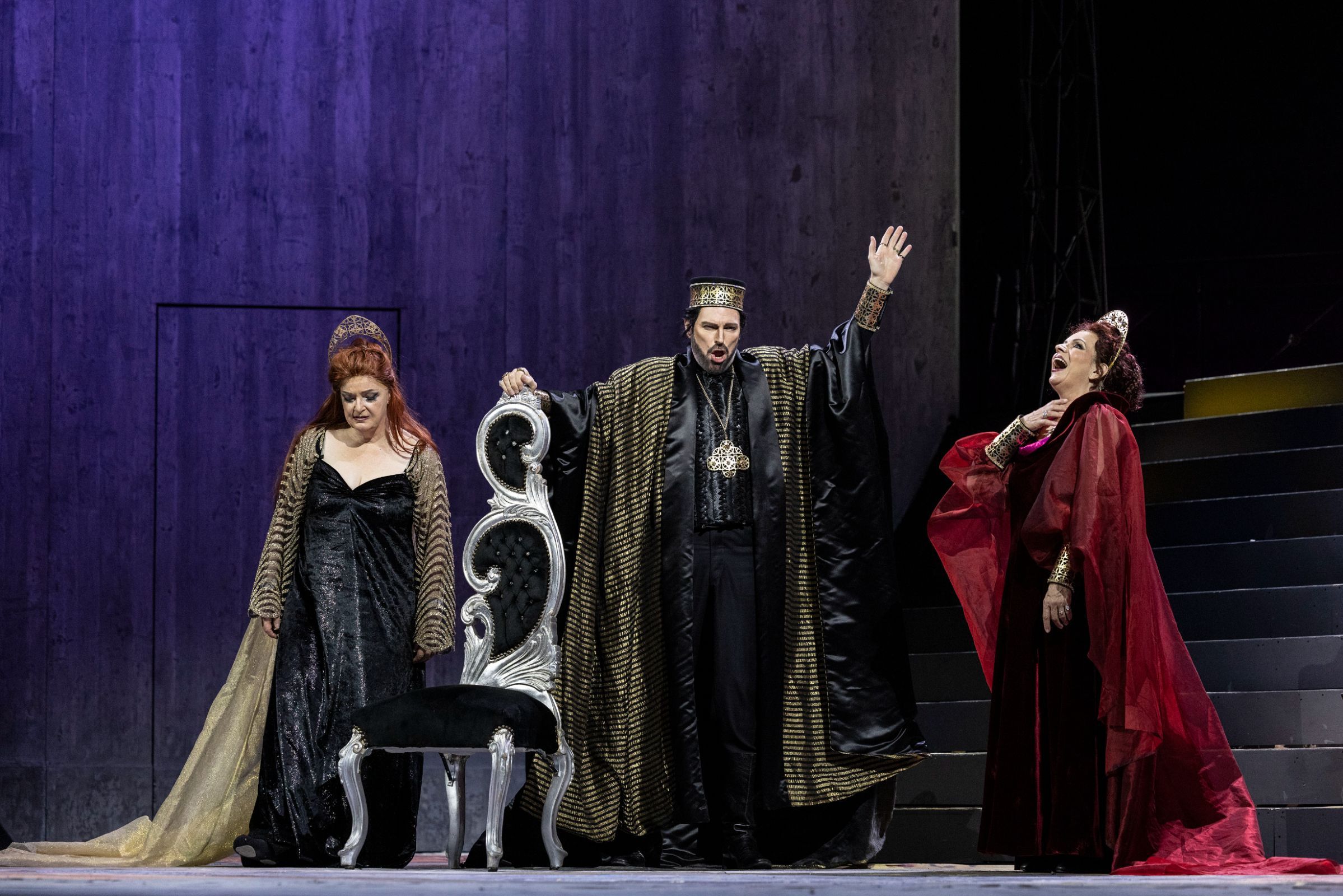 Rocarda Merbeth (Salome), Charles Workman (Herodes) and Liona Braun (Herodias) © Luciano Romano