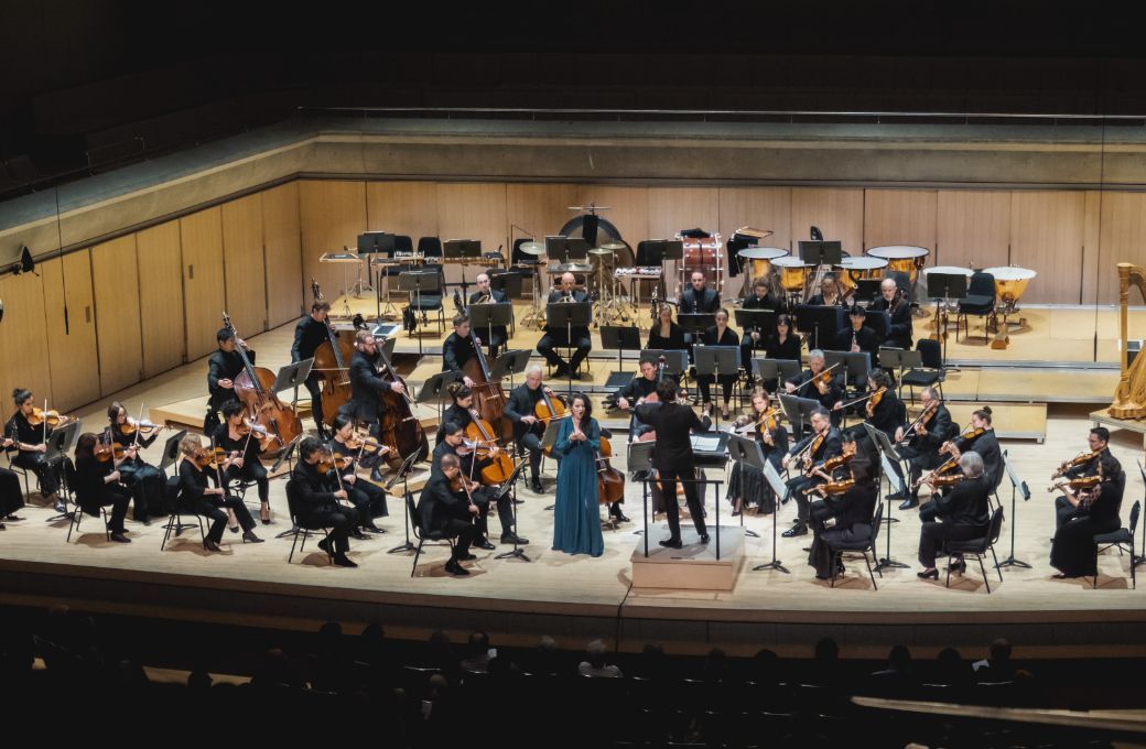 Anna Prohaska, Gustavo Gimeno and the Toronto Symphony Orchestra &copy; Jae Yang, courtesy of the TSO
