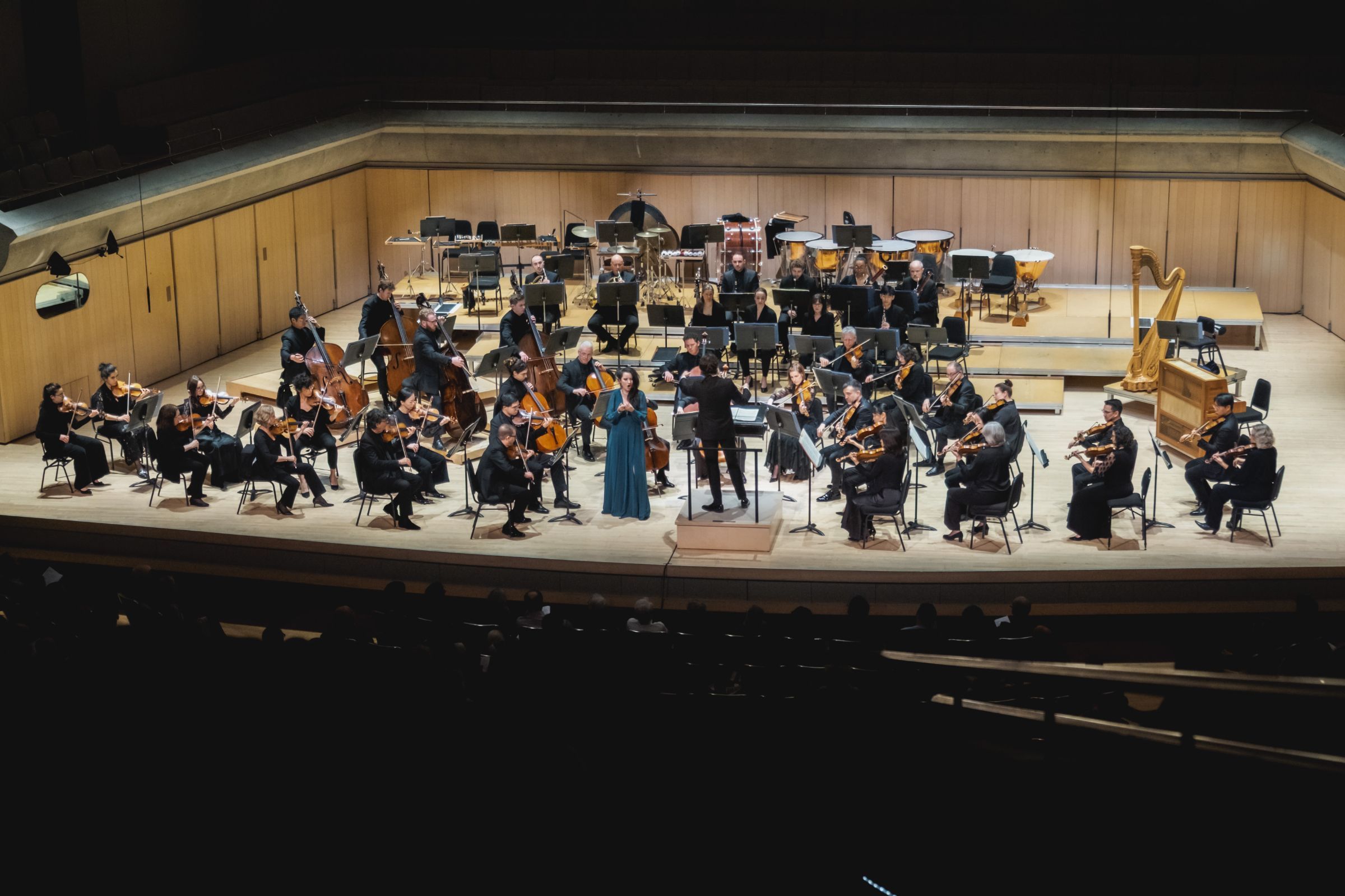 Anna Prohaska, Gustavo Gimeno and the Toronto Symphony Orchestra &copy; Jae Yang, courtesy of the TSO
