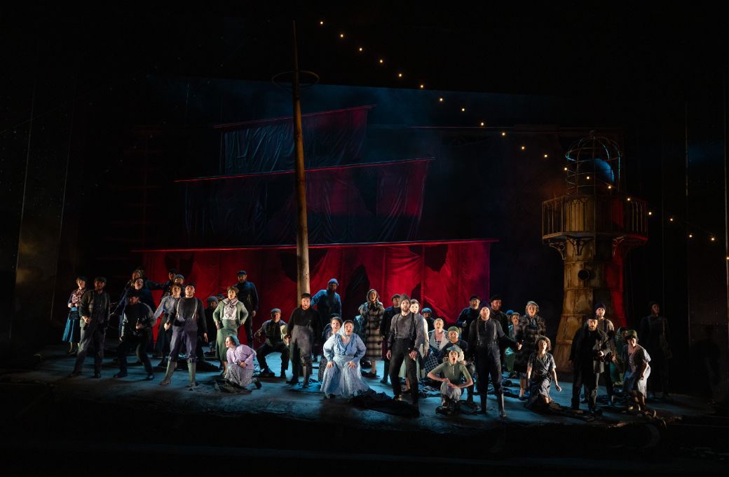 Irish National Opera Chrous &copy; Patrick Redmond