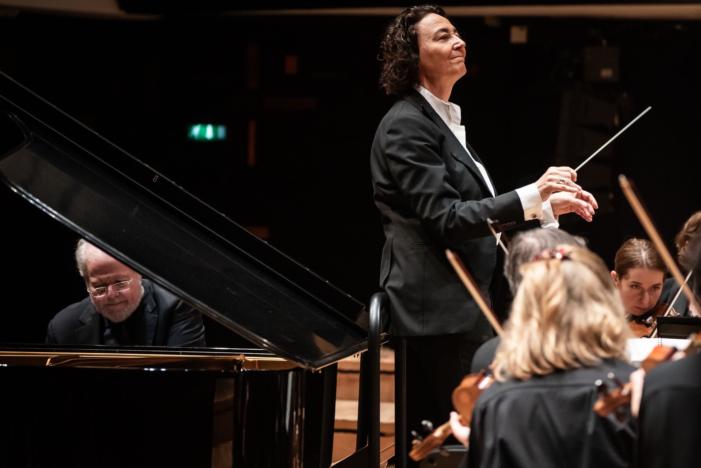 Nathalie Stutzmann et Emanuel Ax face à l'Orchestre de Paris © Maxime Guthfreund