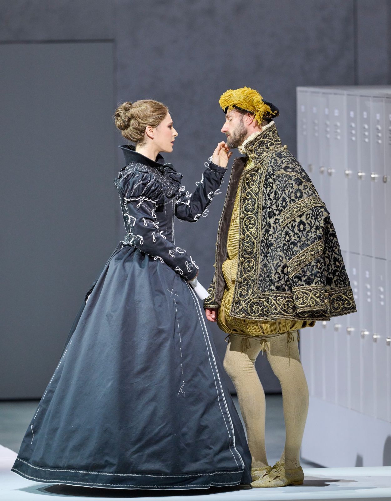 Nicole Car (Elisabetta) &copy; Wiener Staatsoper | Michael Pöhn