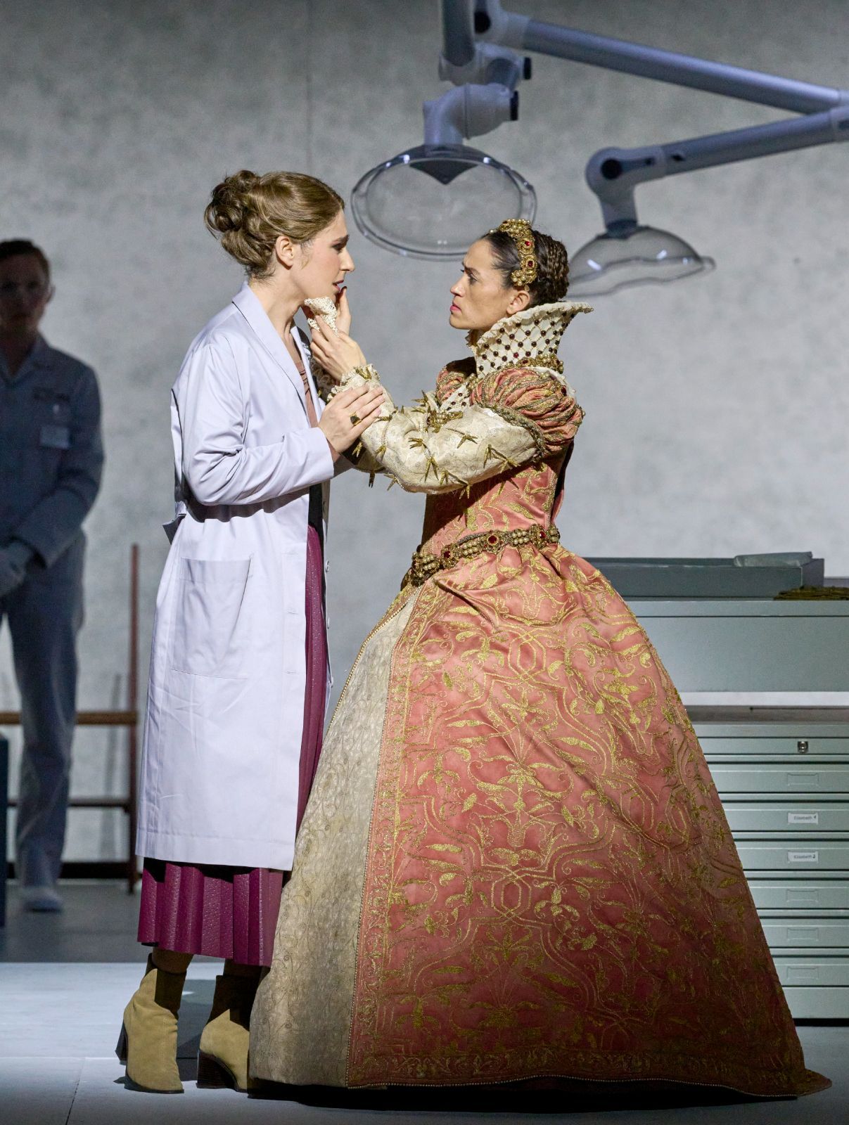 Nicole Car (Elisabetta) &copy; Wiener Staatsoper | Michael Pöhn