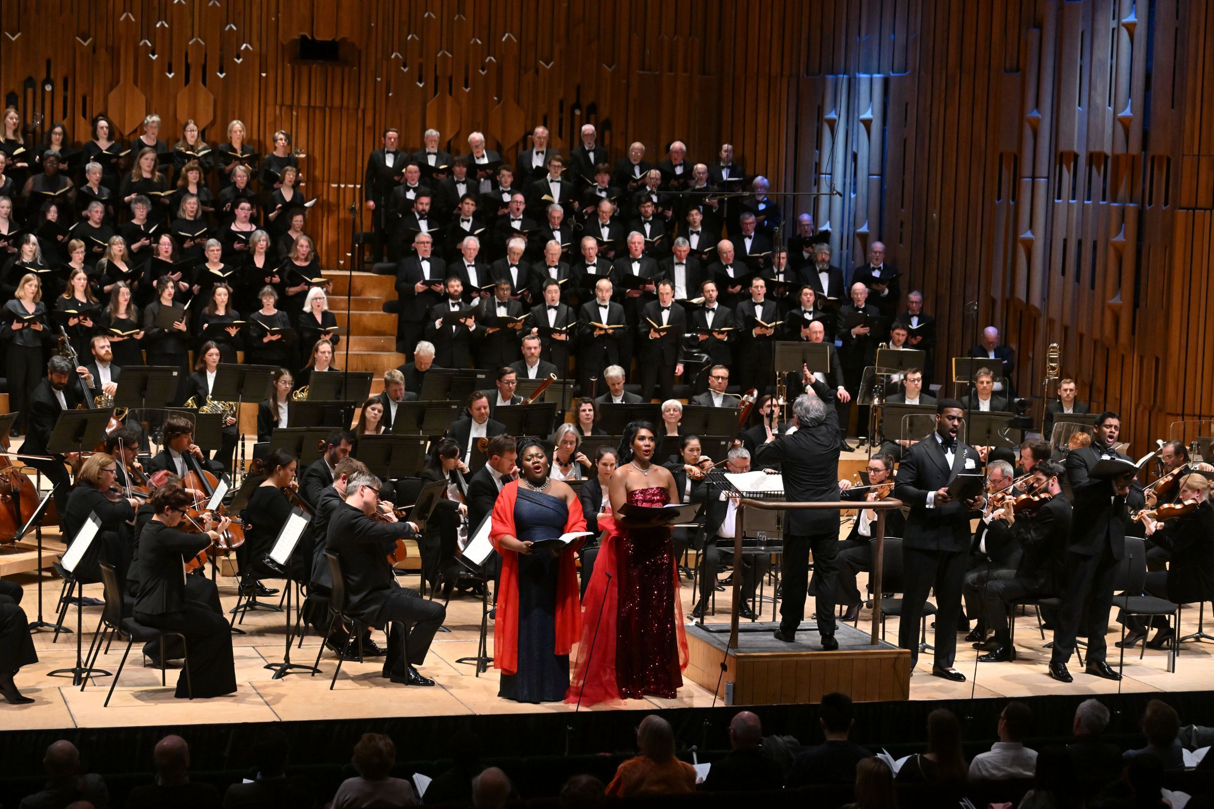 The London Symphony Chorus and Orchestra &copy; LSO | Mark Allan