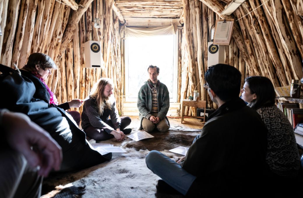 Jiennagoahti (listening hut) &copy; Thor Br&oslash;dreskift