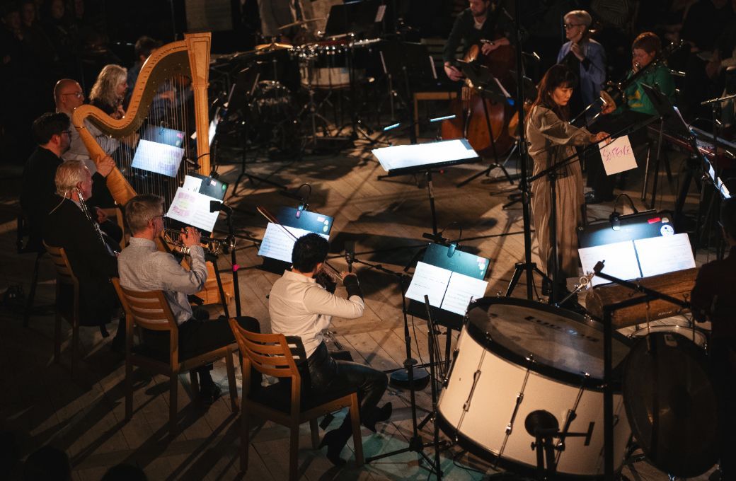 Okkyung Lee with BIT20 Ensemble &copy; Miriam Levi