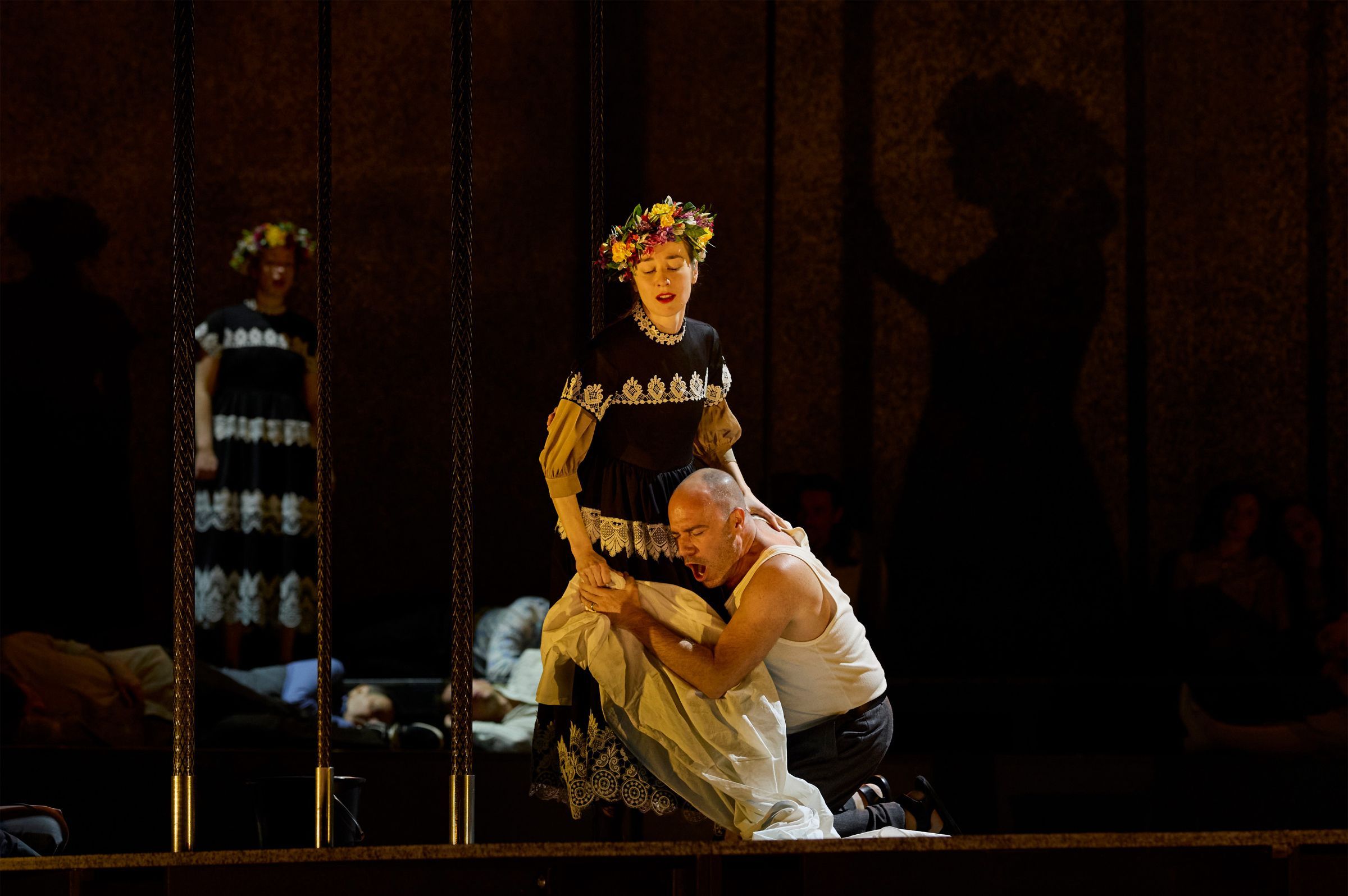 Friederike Kühl (Lucia) und Leigh Melrose (Eisejuaz) &copy; Herwig Prammer