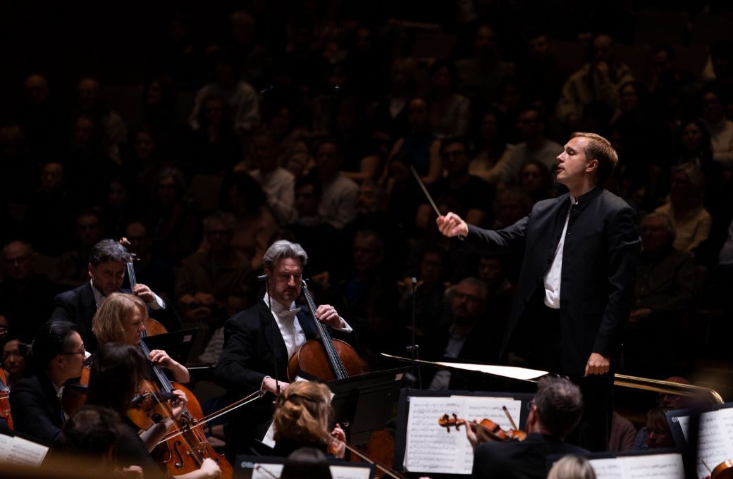 Vasily Petrenko conducts the Royal Philharmonic Orchestra &copy; Frances Marshall