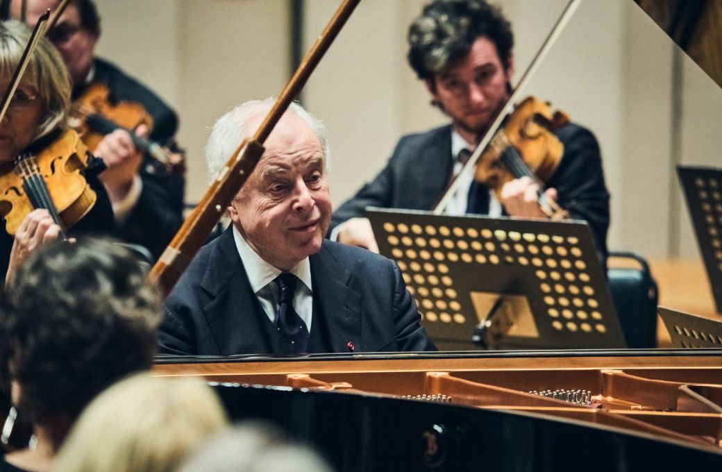 Sir András Schiff and Cappella Andrea Barca &copy; T Tairadate | MUZA Kawasaki Symophony Hall