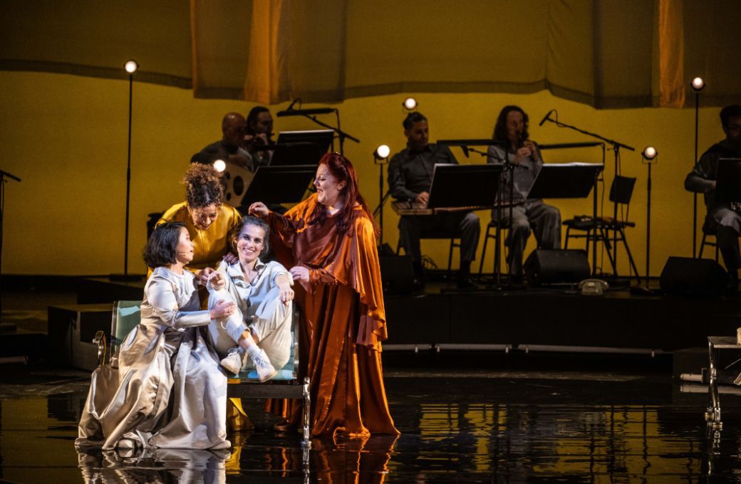 Bushra El-Turk's <i>Oum</i> &copy; Bart Grietens | Dutch National Opera