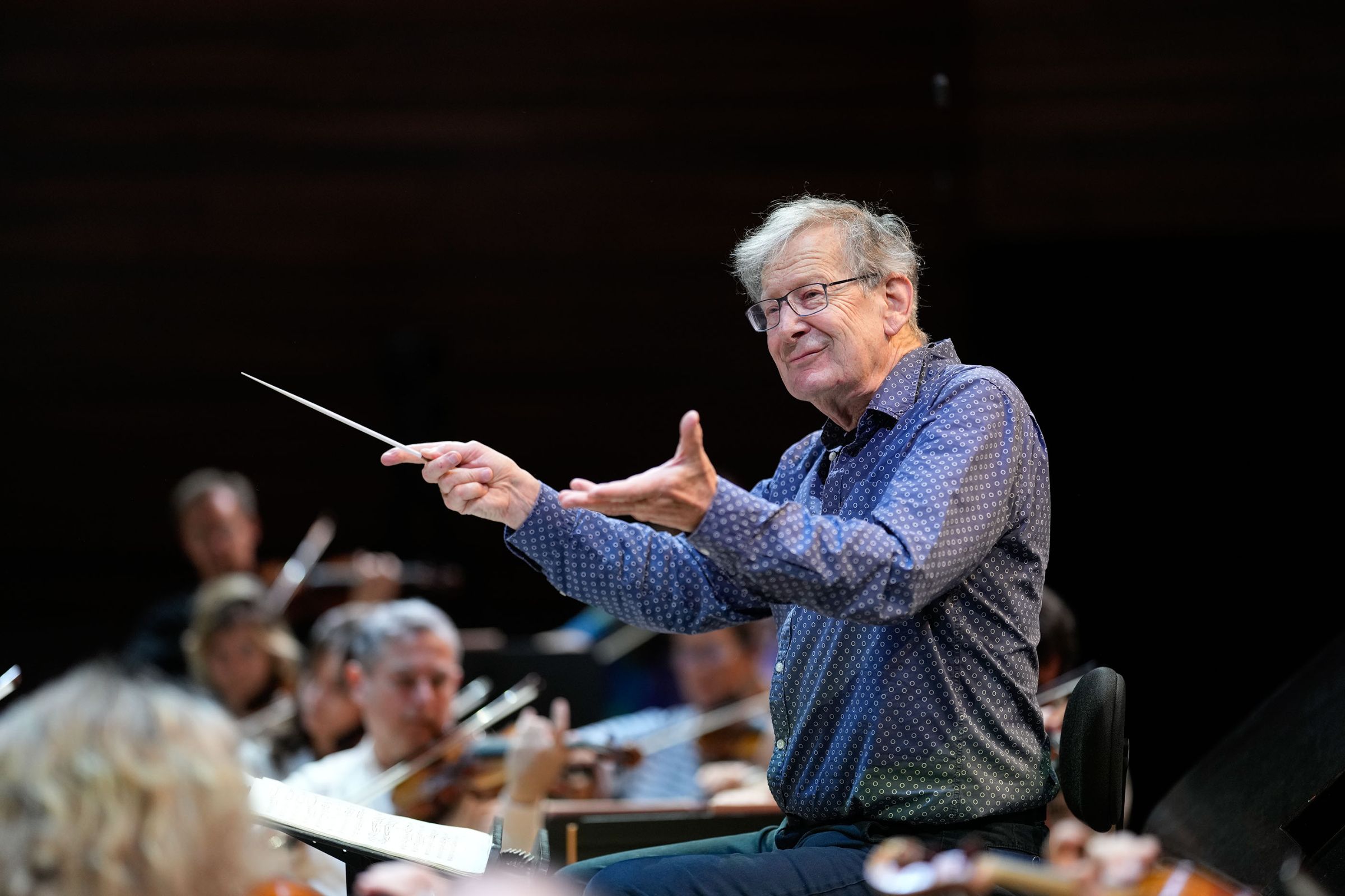 John Eliot Gardiner en répétition avec le Philhar' &copy; Christophe Abramowitz / Radio France