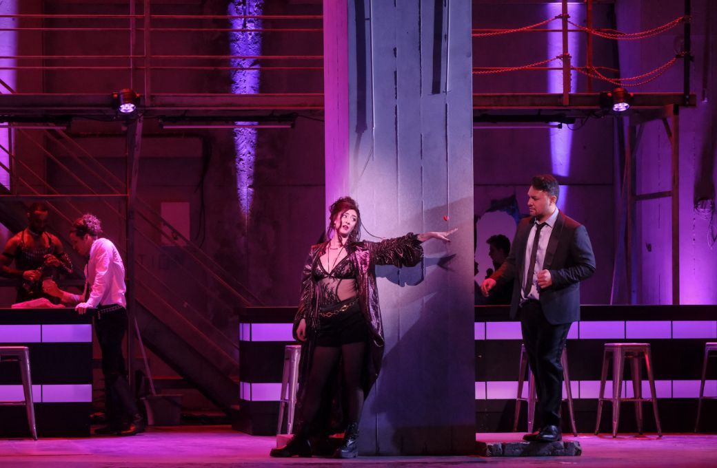 <i>La Traviata</i> &agrave; l'Op&eacute;ra national du Rhin &copy; Klara Beck