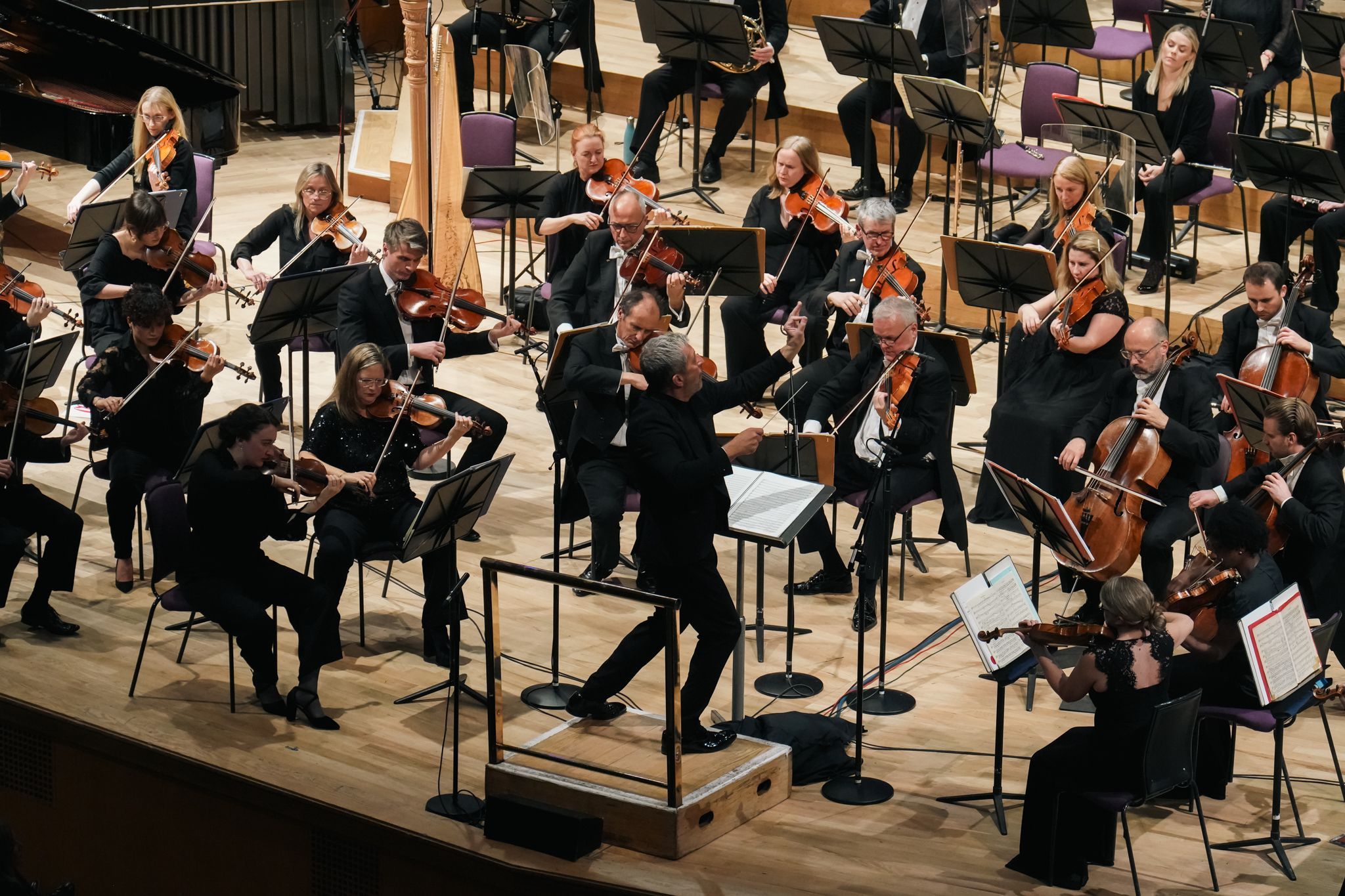 Thomas Adès conducts the Hallé in Manchester &copy; David Hughes | The Hallé