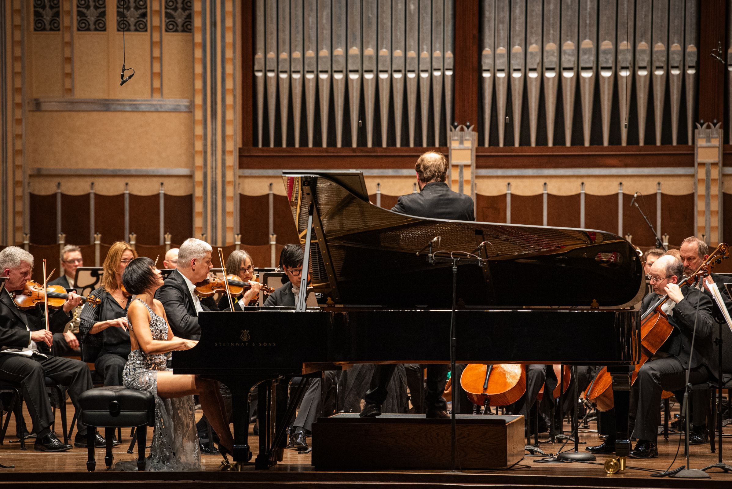 Yuja Wang and The Cleveland Orchestra &copy; Aireonna McCall-Dube, courtesy of TCO