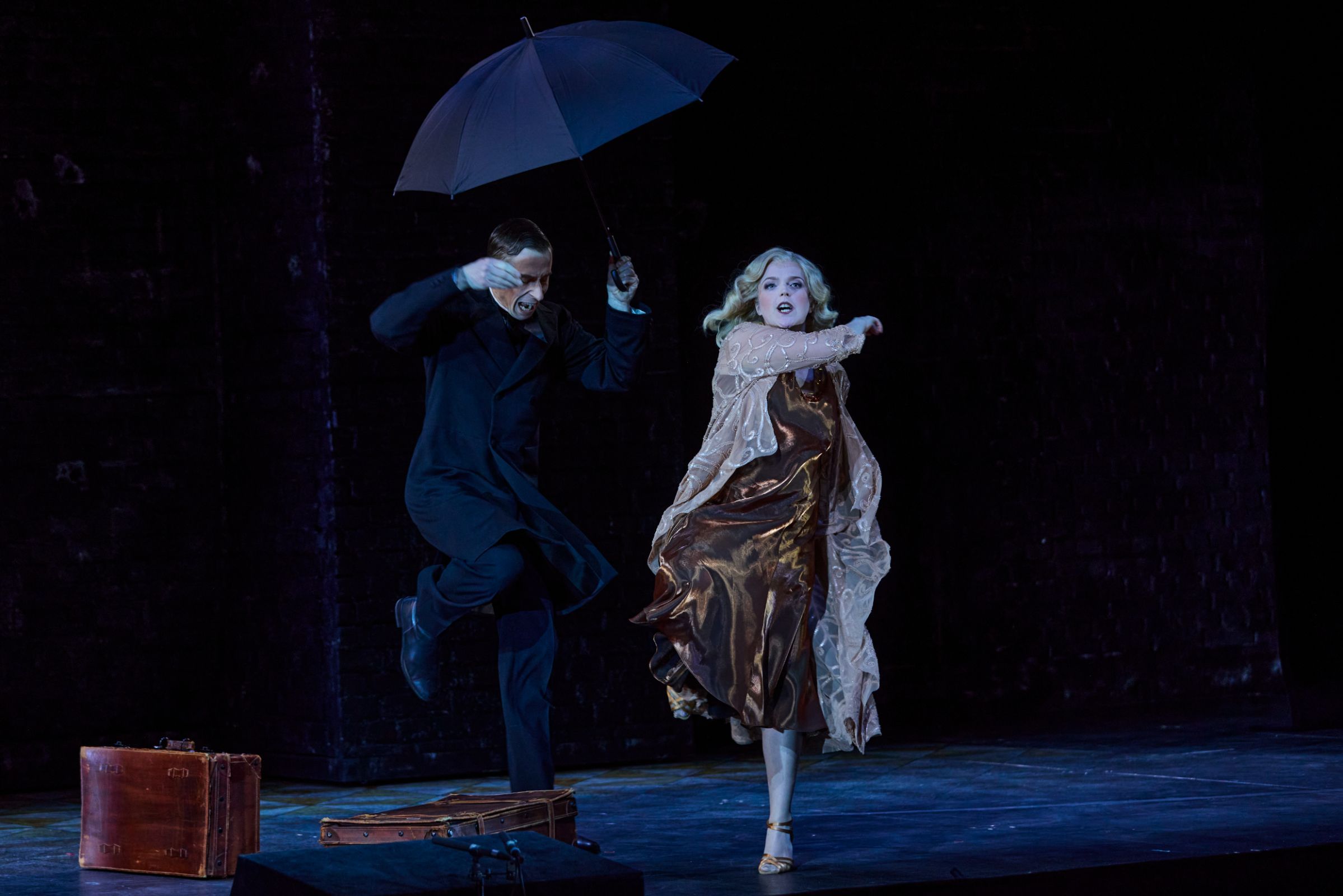 Corinna Scheurle (Ruggiero) und Julia Grüter (Alcina) © Ludwig Olah
