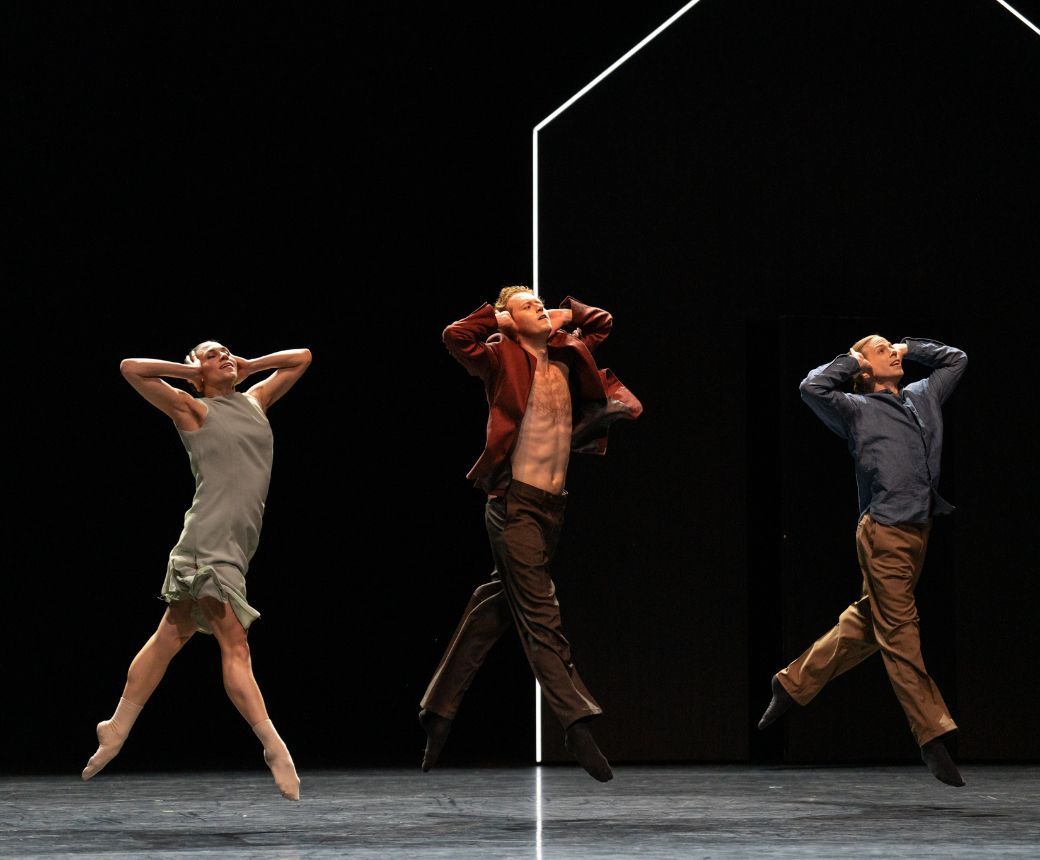 Jacqueline Burnett, Jack Henderson and David Schultz in Johan Inger's <i>Impasse</i> © Michelle Reid