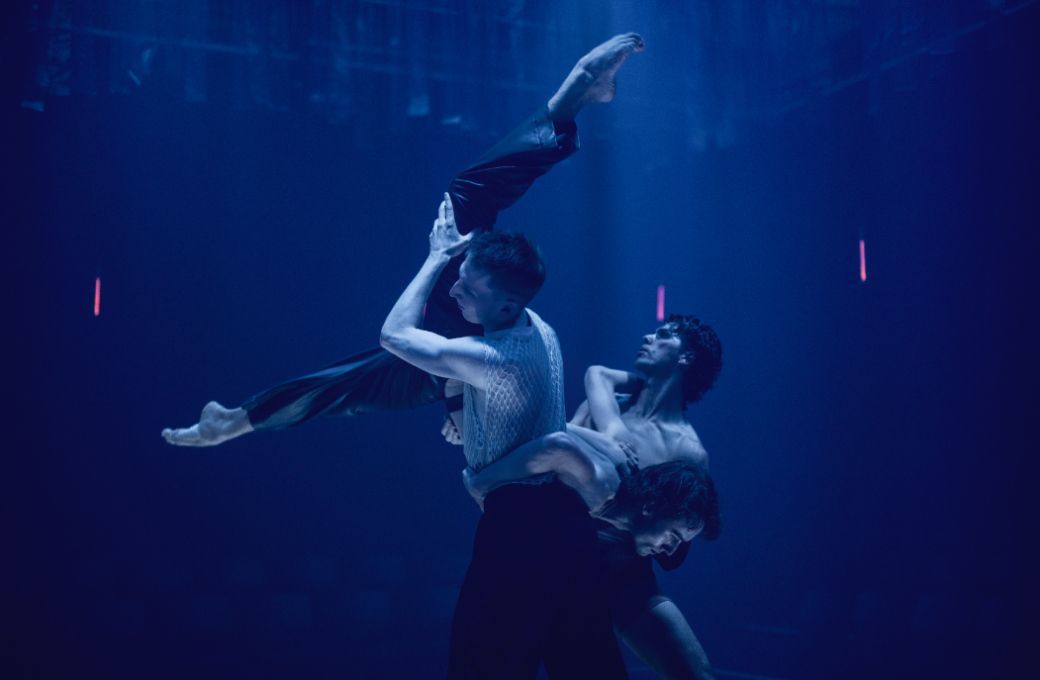 Sydney Dance Company in Rafael Bonachela's <i>Somos</i> © Pippa Samaya