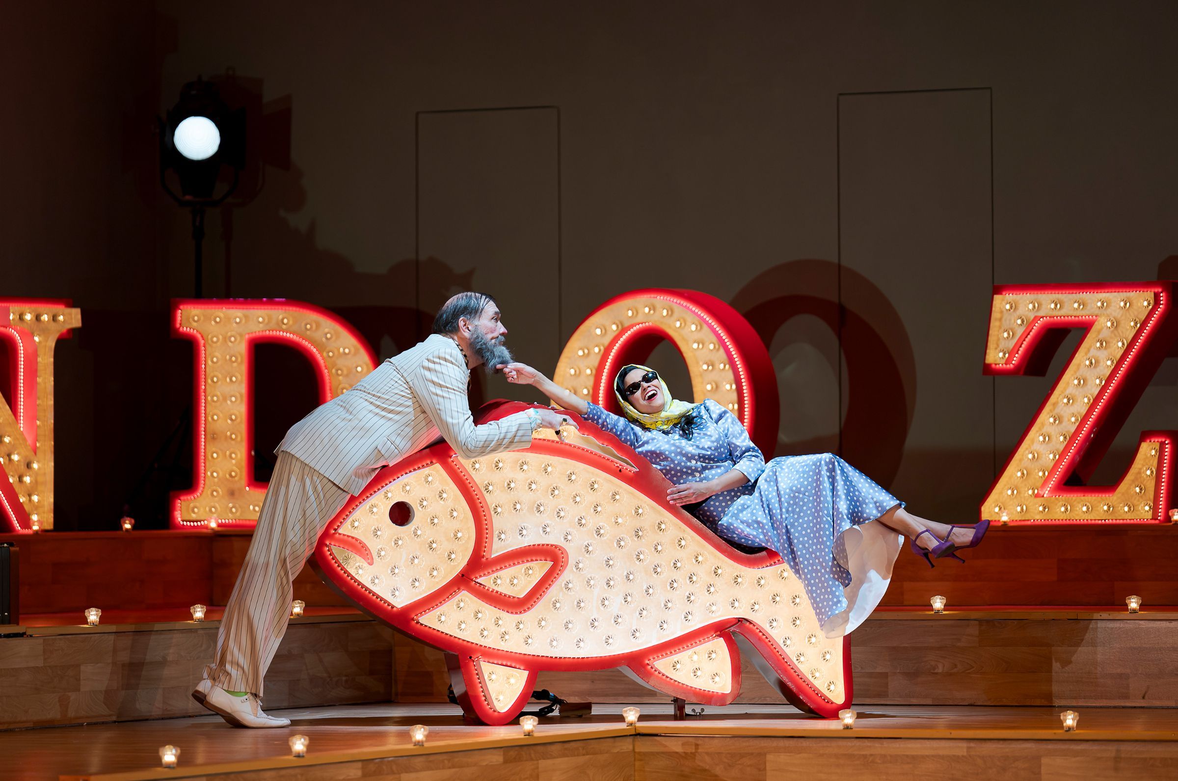 Valery Gilmanov (Mendoza) and Stacey Alleaume (Louisa) &copy; Werner Kmetitsch