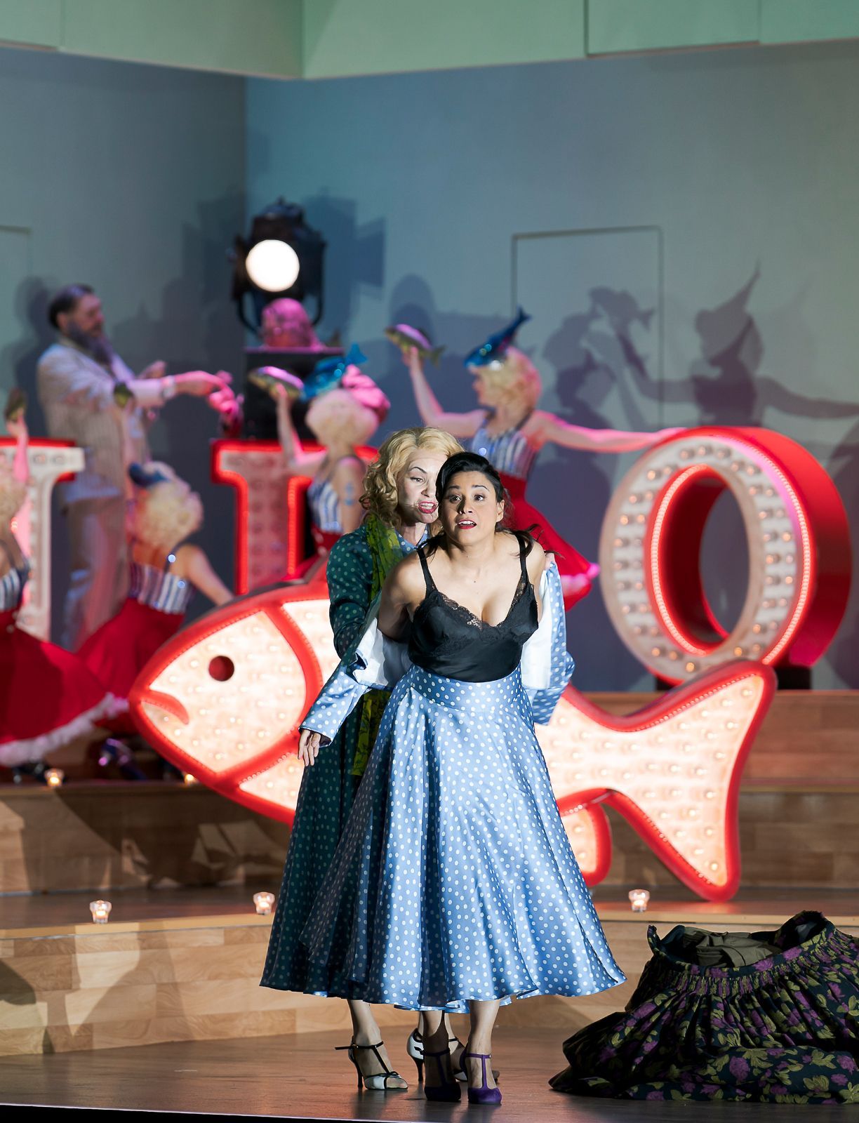 Anna Goryachova (Clara) and Stacey Alleaume (Louisa) &copy; Werner Kmetitsch