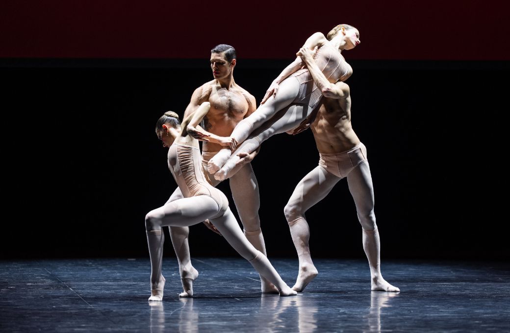 <i>Vers la mort</i> de Sharon Eyal &copy; Yonathan Kellerman / Op&eacute;ra national de Paris