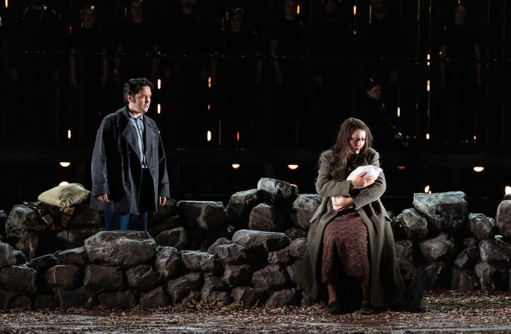 Frank Kjos&aring;s (&Aring;sleik) and Louise McClelland (Alida) &copy; Monika Kolstad