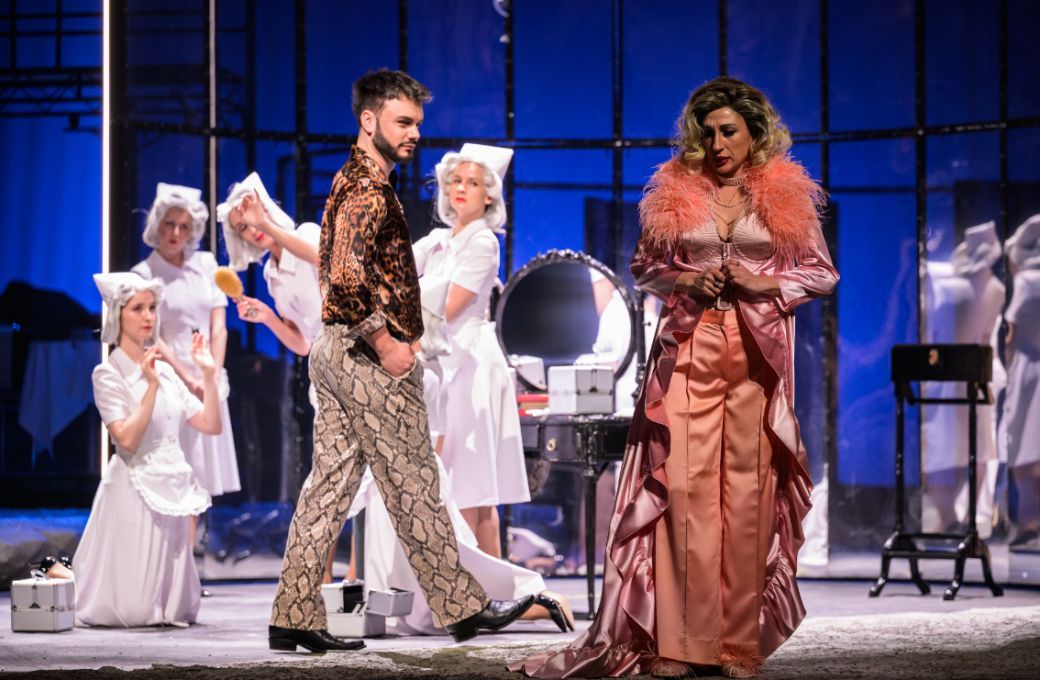 Luk&aacute;&scaron; Bař&aacute;k (Lescaut) and Ghiulnara Raileanu (Manon) &copy; Serghei Gherciu