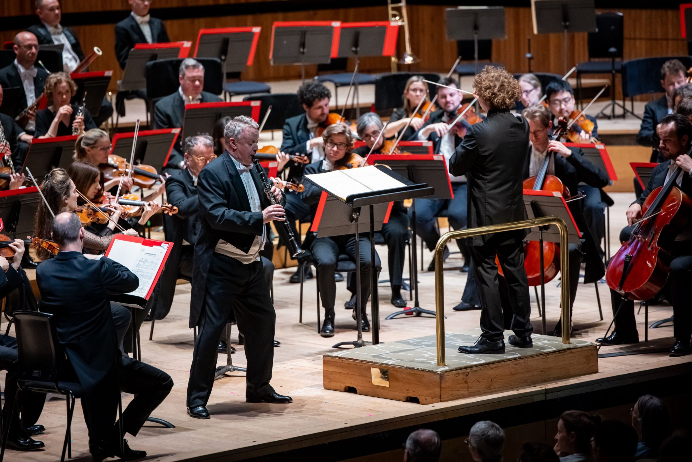 Mark van de Wiel, Santtu-Matias Rouvali and the Philharmonia &copy; Philharmonia Orchestra | Marc Gascoigne