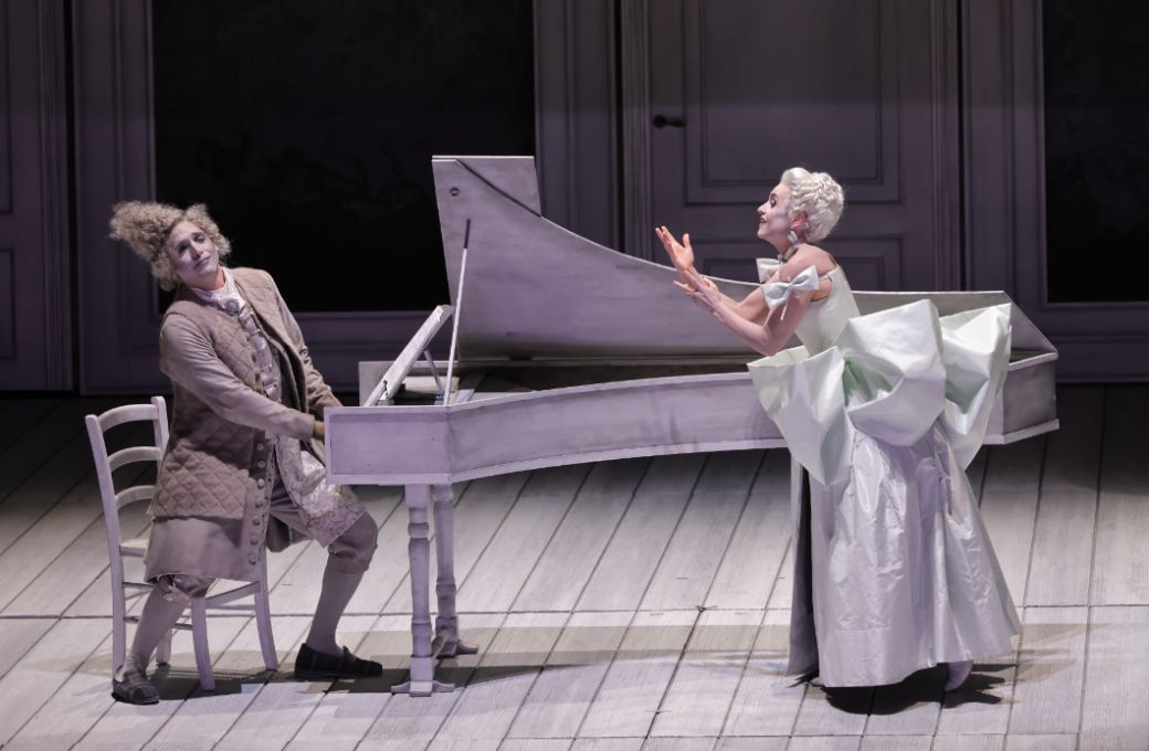 Giovanni Sala (Sospiro) and Serena Gamberoni (Porporina) © Teatro alla Scala | Brescia e Amisano