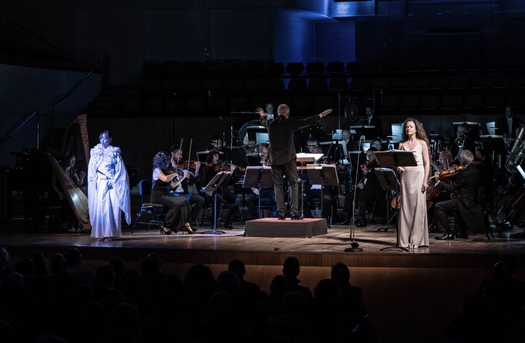 Ryoko Aoki y Christina Daletska con la OV y Alexander Liebreich en el Palau de la M&uacute;sica &copy; Live Music Valencia