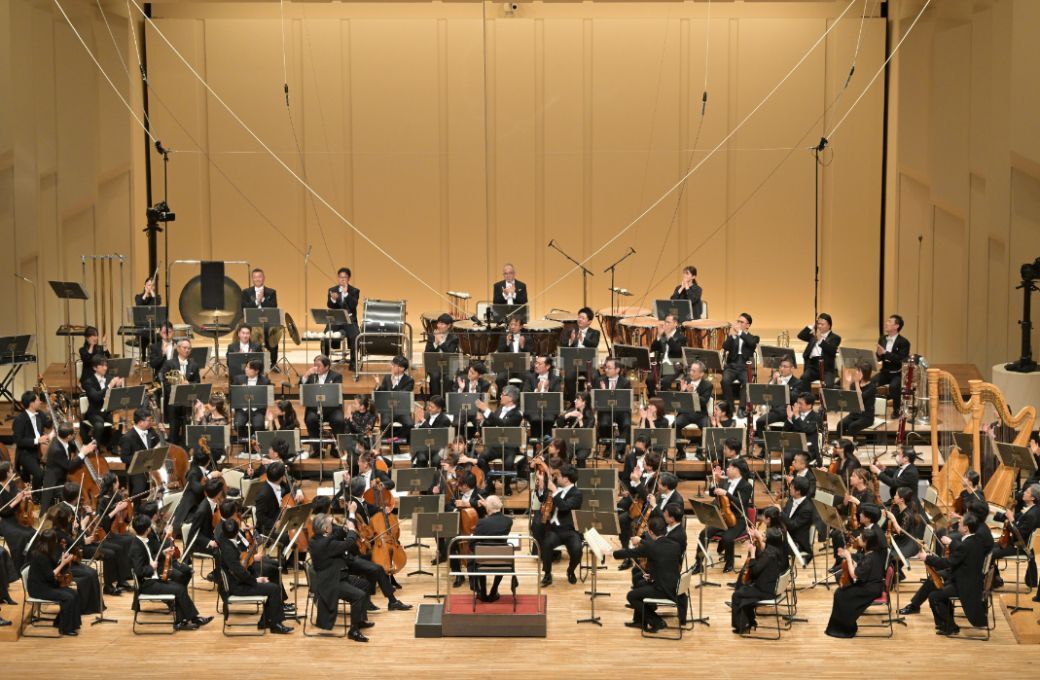 Applause for Hitoshi Imai after performance with the NHK Symphony Orchestra, Tokyo &copy; NHKSO