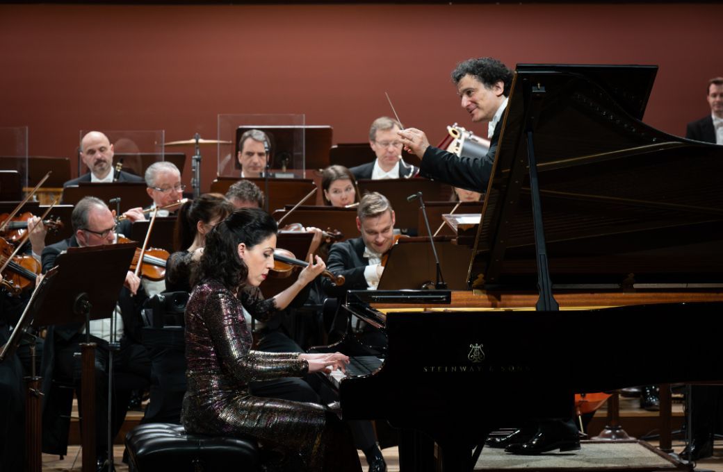 Beatrice Rana, Alain Altoniglu and the Czech Philharmonic &copy; Ivan Malý