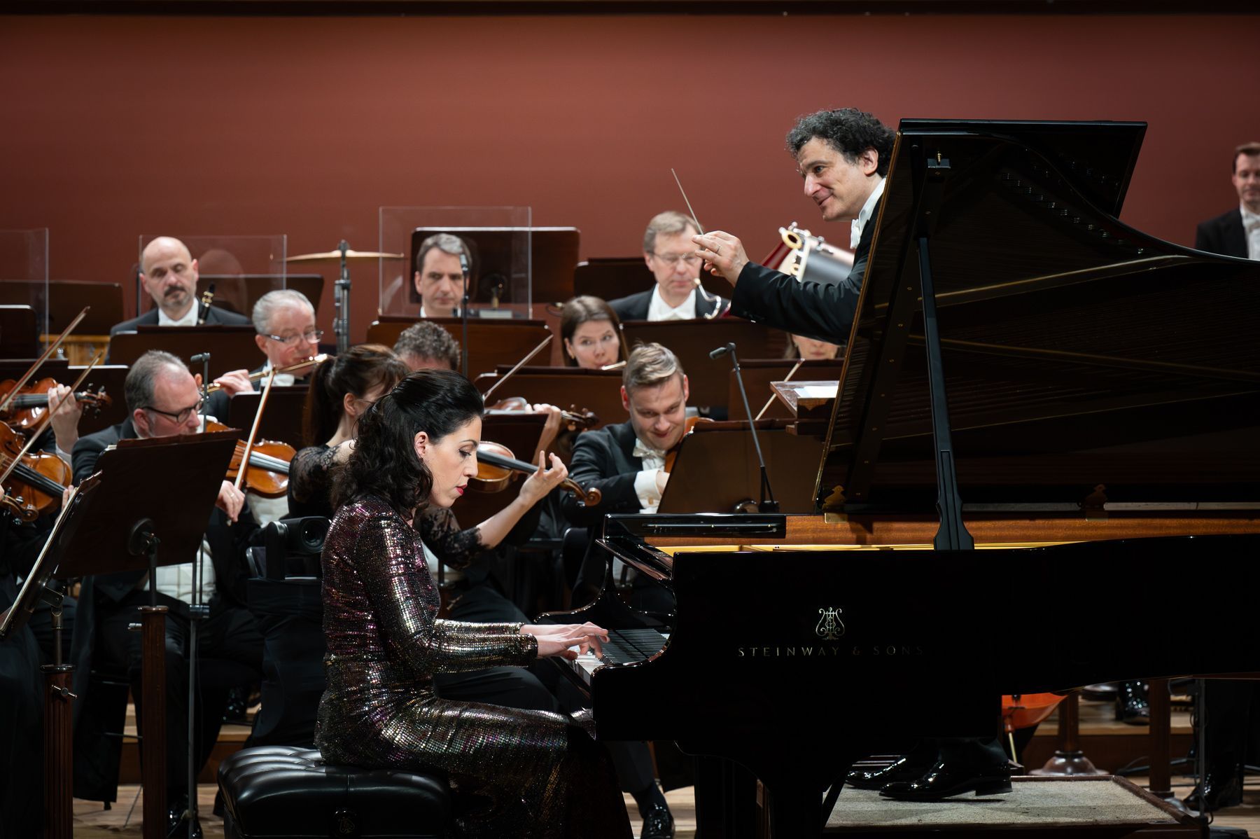 Beatrice Rana, Alain Altoniglu and the Czech Philharmonic © Ivan Malý