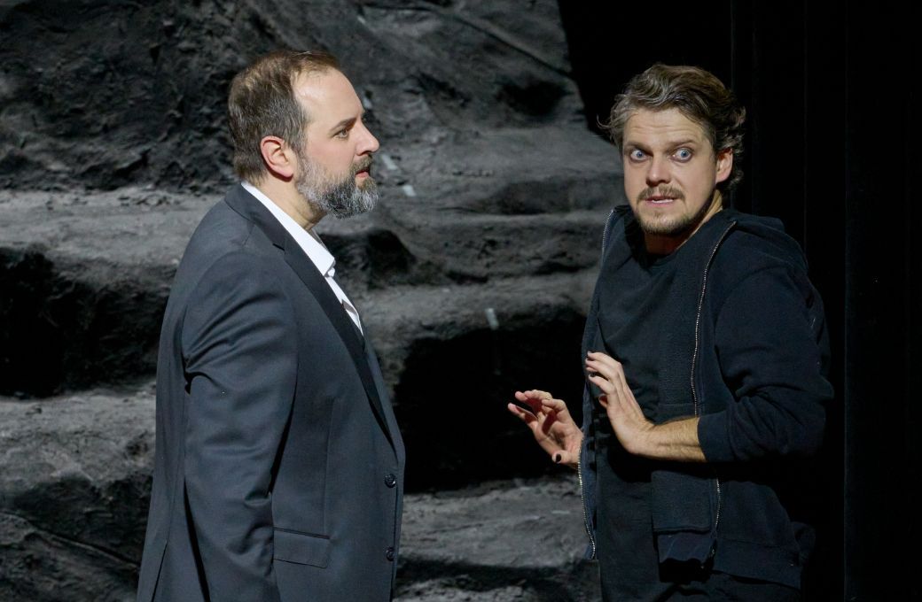 &Eacute;tienne Dupuis (Don Giovanni) und Peter Kellner (Leporello) &copy; Wiener Staatsoper | Michael P&ouml;hn