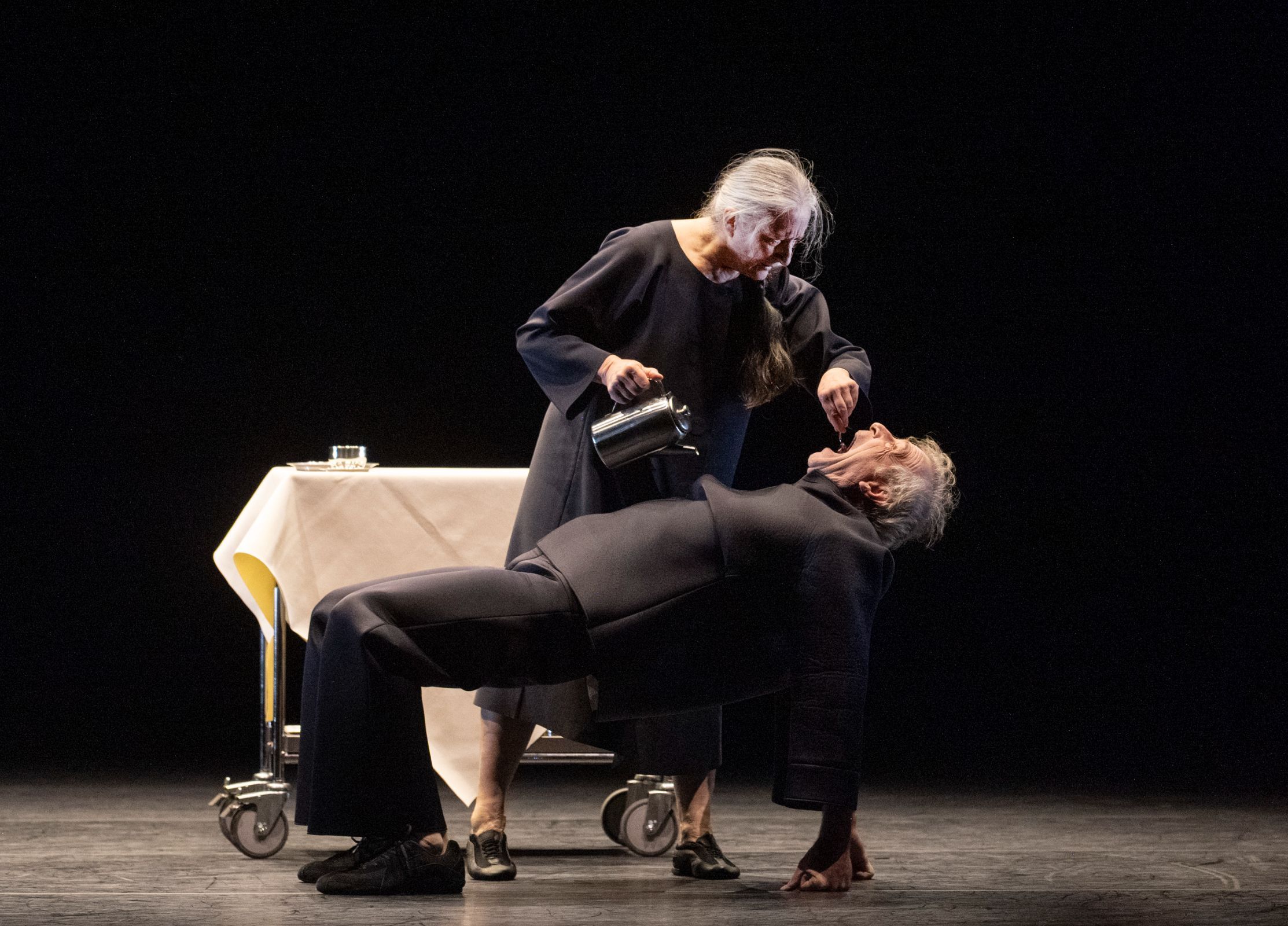 Ana Laguna and Yvan Auzely in Mats Ek's <i>A Cup of Coffee</i> &copy; Erik Berg