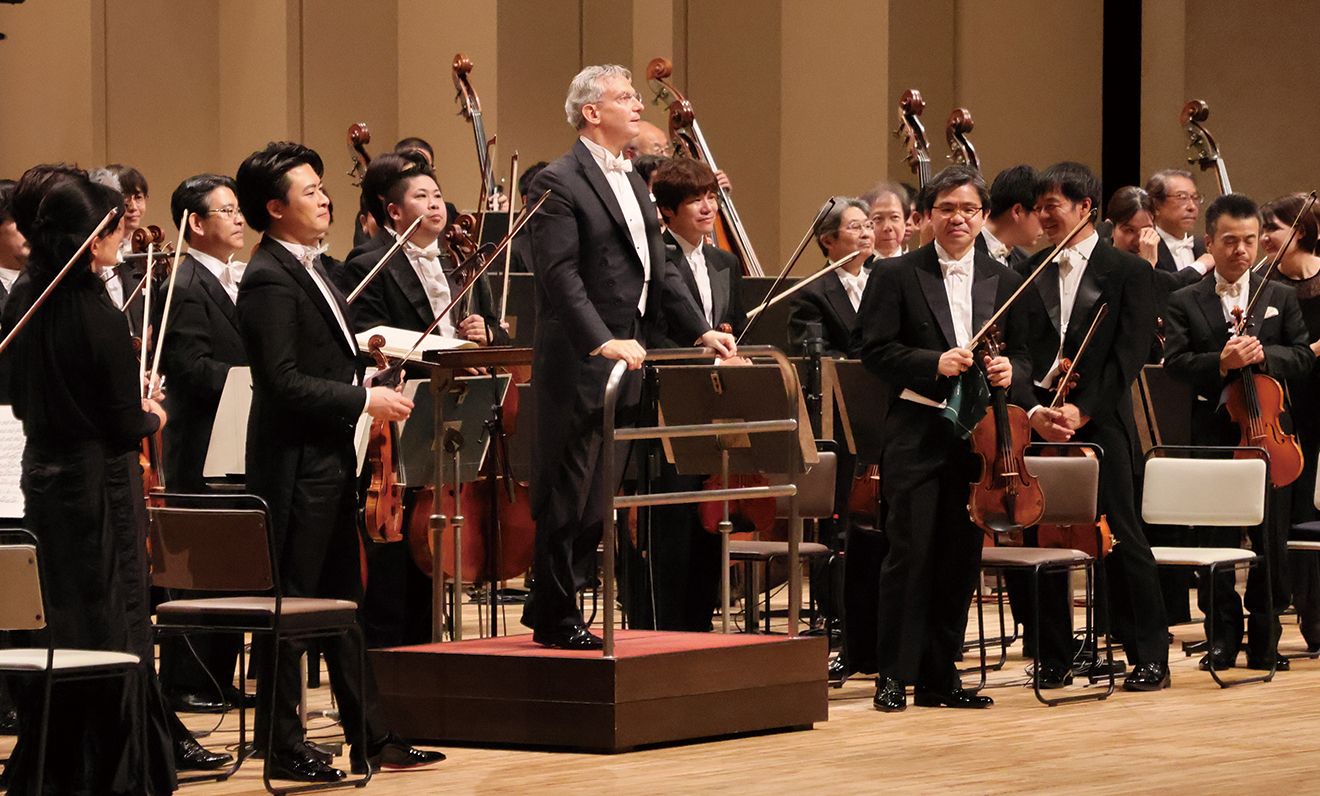 NHK Symphony Orchestra and Chief Conductor Fabio Luisi &copy; NHKSO