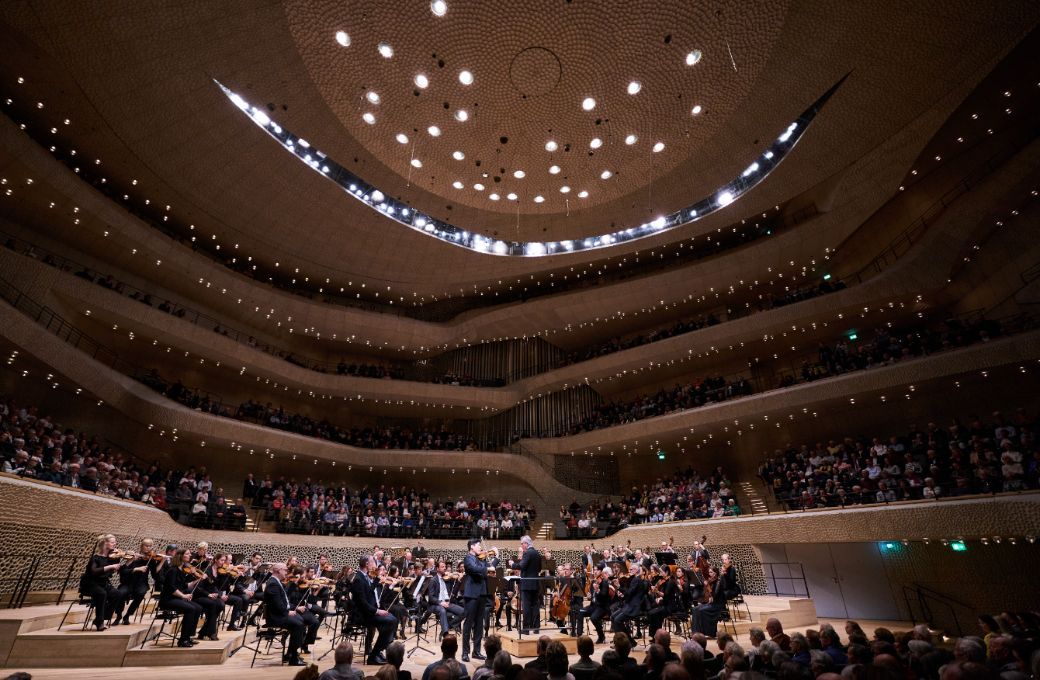 The Philharmonisches Staatsorchester Hamburg in the Elbphilharmonie &copy; Claudia H&ouml;hne