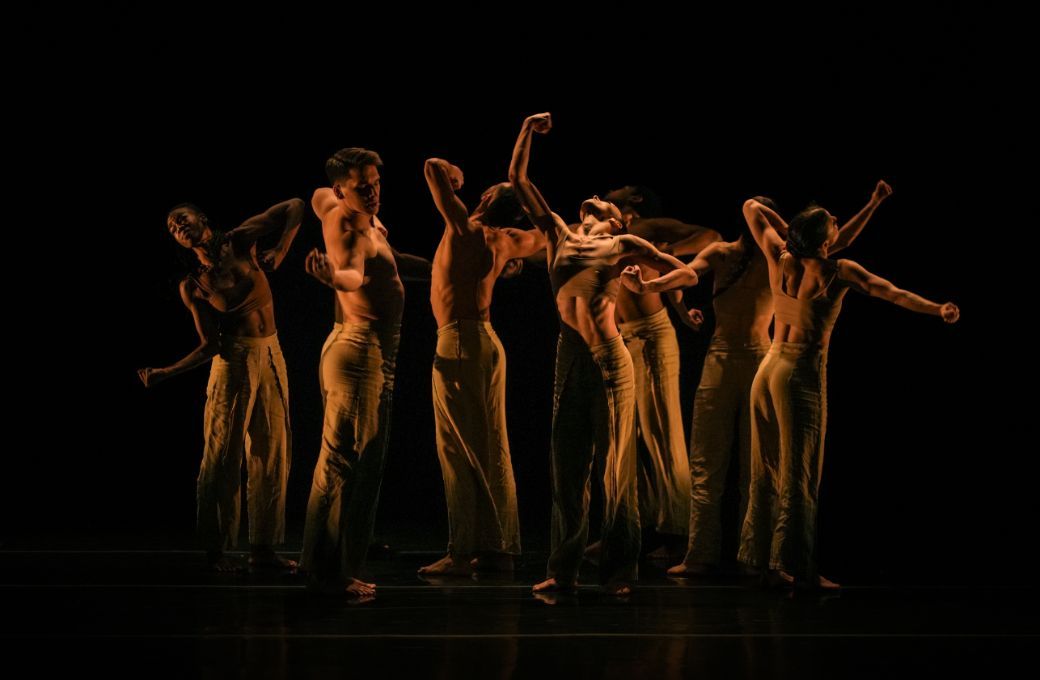 Martha Graham Dance Company in Baye & Asa's <i>Cortege</i> © Isabella Pagano