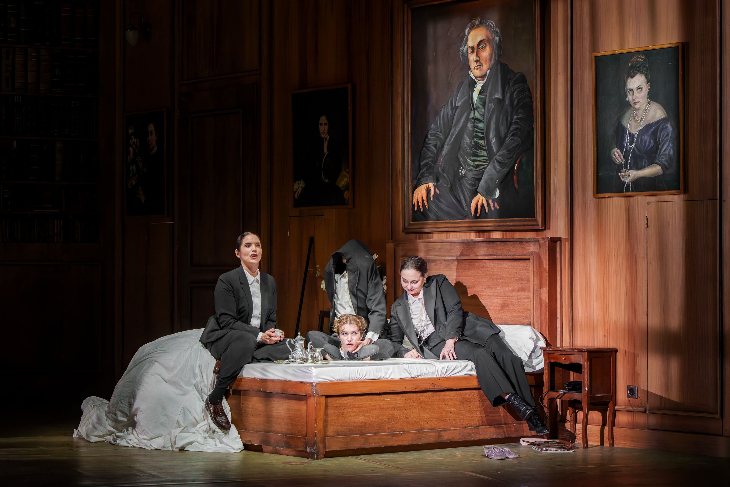 <i>Dido and Aeneas</i> &copy; Ingo Höhn