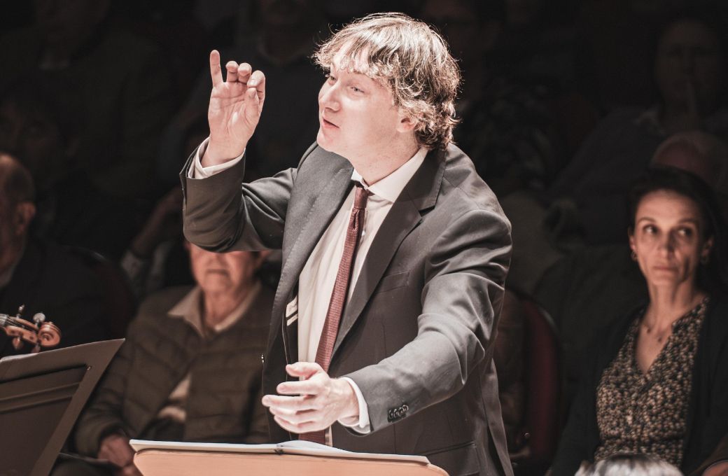 Maxim Emelyanychev à la tête de l'Orchestre National du Capitole de Toulouse &copy; Romain Alcaraz