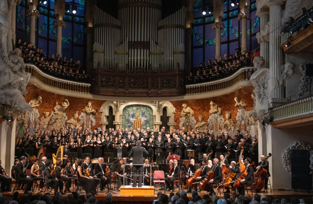 Orquestra Simf&ograve;nica del Vall&eacute;s, Xavier Puig y coros &copy; Lorenzo Duaso | Palau de la M&uacute;sica