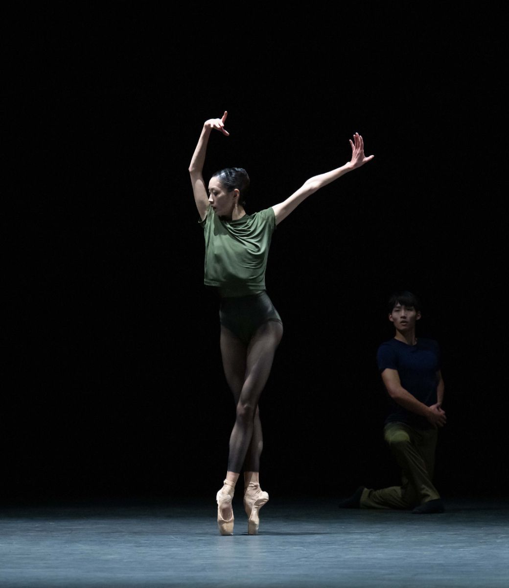 Sangeun Lee in William Forsythe's <i>Rearray (London Edition 2025)</i> &copy; Photography by ASH